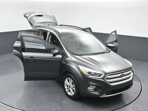 Used 2018 Ford Escape SEL image 25
