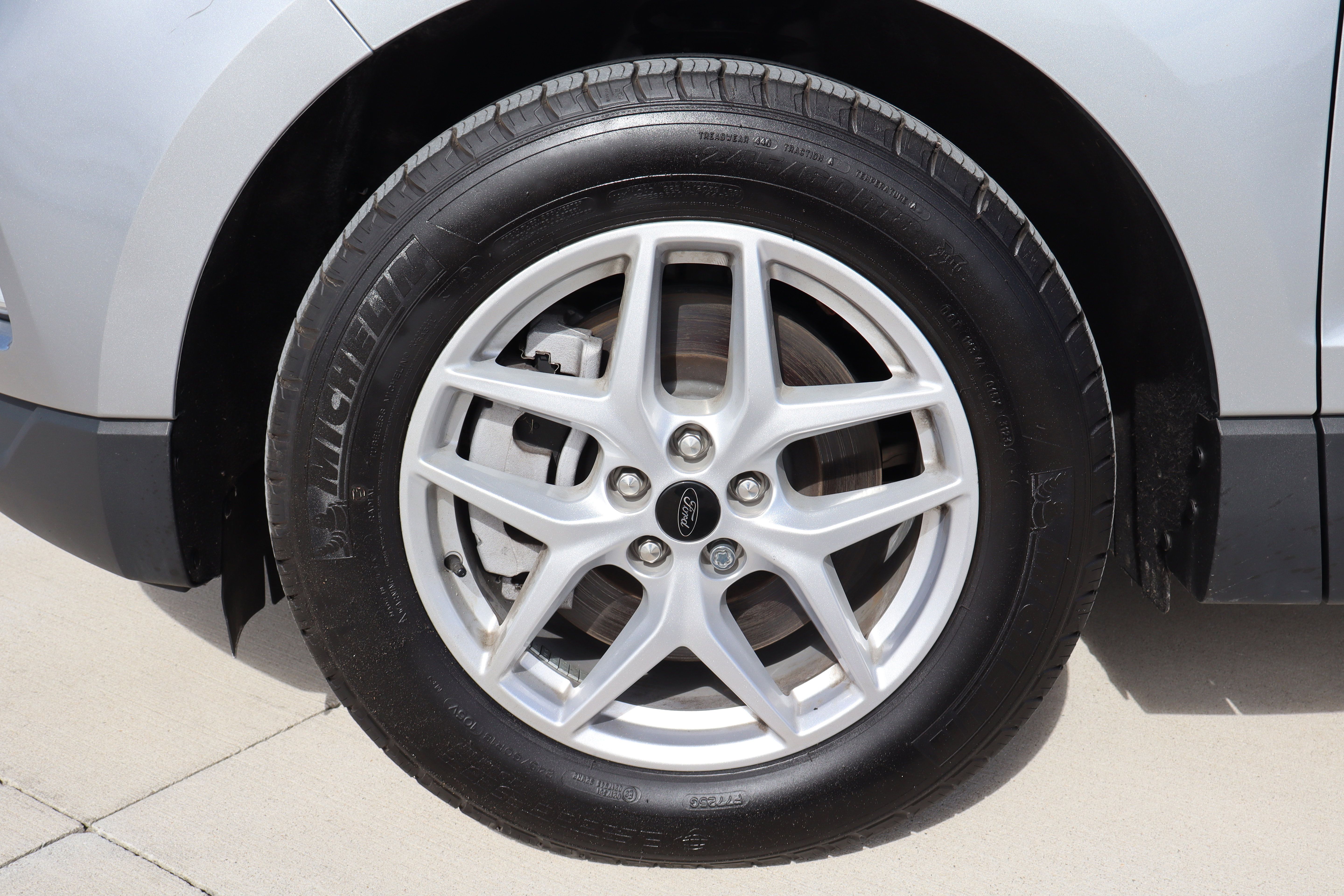 Used 2024 Ford Edge SEL w/ Convenience Package AWD/4WD image 32