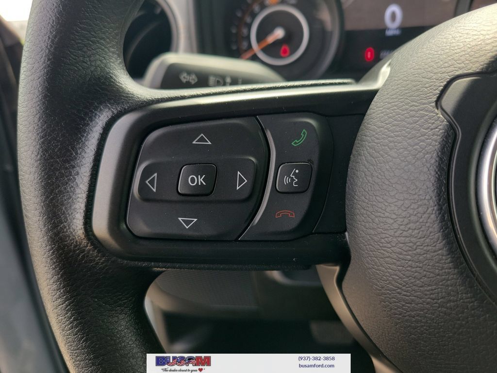 Used 2025 Jeep Wrangler Sport AWD/4WD image 17