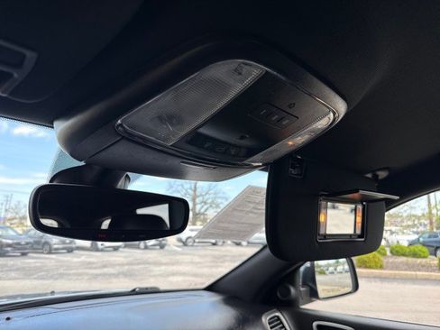 Used 2019 Jeep Grand Cherokee Limited image 12