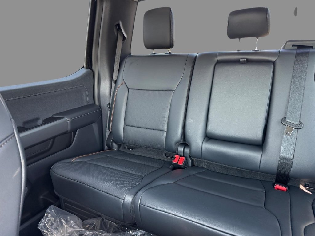 New 2026 Ford F350 Lariat w/ Black Appearance Package AWD/4WD image 12