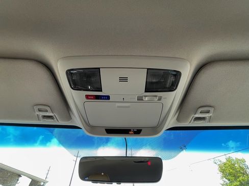 Used 2017 Subaru Legacy 2.5i Premium image 27