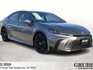 Used 2025 Toyota Camry SE video 1