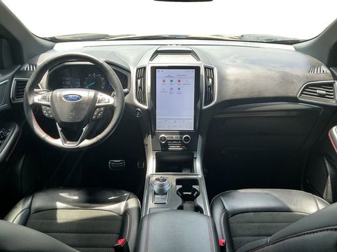 Certified 2024 Ford Edge ST-Line AWD/4WD image 17