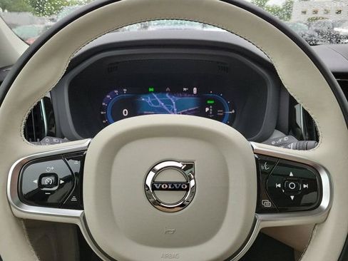 Certified 2025 Volvo XC60 T8 Plus w/ Protection Package Premier image 11