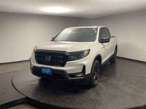 New 2026 Honda Ridgeline Black Edition image 3