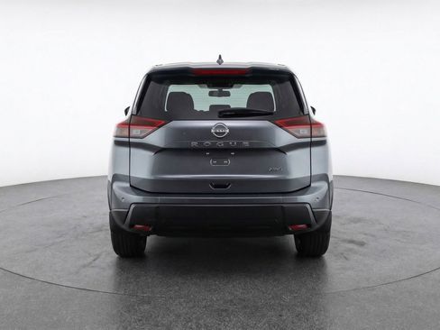 Used 2025 Nissan Rogue SV image 6