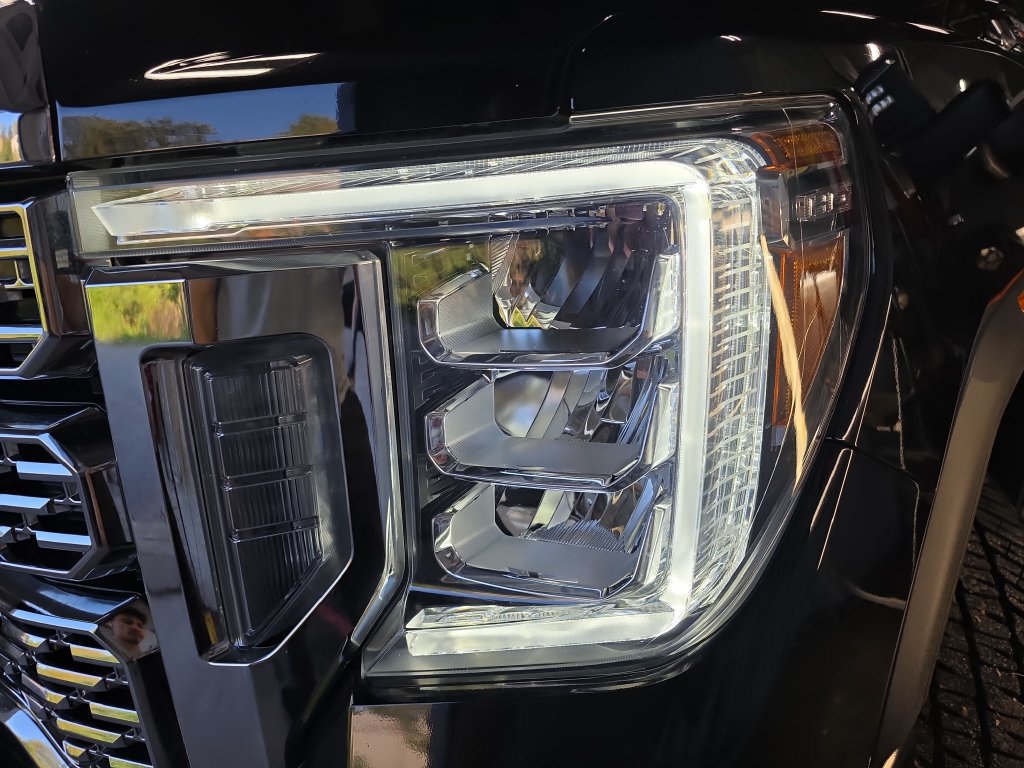 Used 2022 GMC Sierra 2500 Denali w/ Denali Ultimate Package AWD/4WD image 33