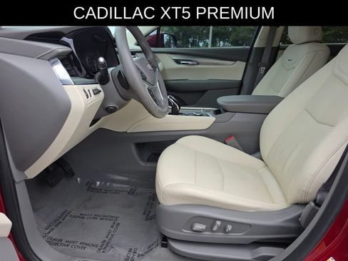 Used 2021 Cadillac XT5 Premium Luxury FWD image 23