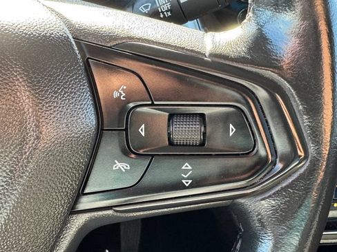 Certified 2023 Chevrolet Bolt LT w/ Infotainment Package FWD image 21