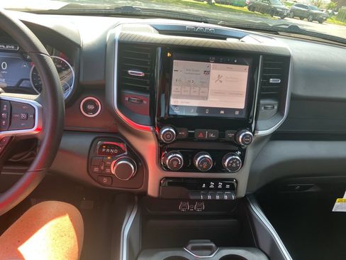 New 2026 RAM 1500 Express AWD/4WD image 19