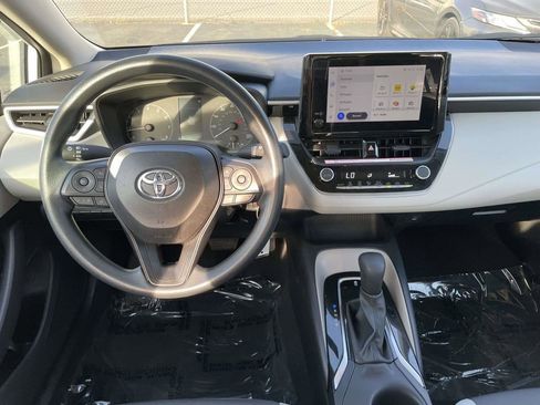 Used 2024 Toyota Corolla LE FWD image 24