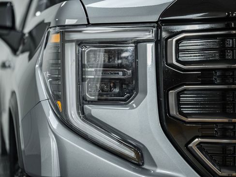 Used 2023 GMC Sierra 1500 AT4X image 9