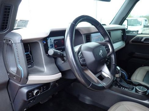 Used 2024 Ford Bronco Wildtrak AWD/4WD image 16