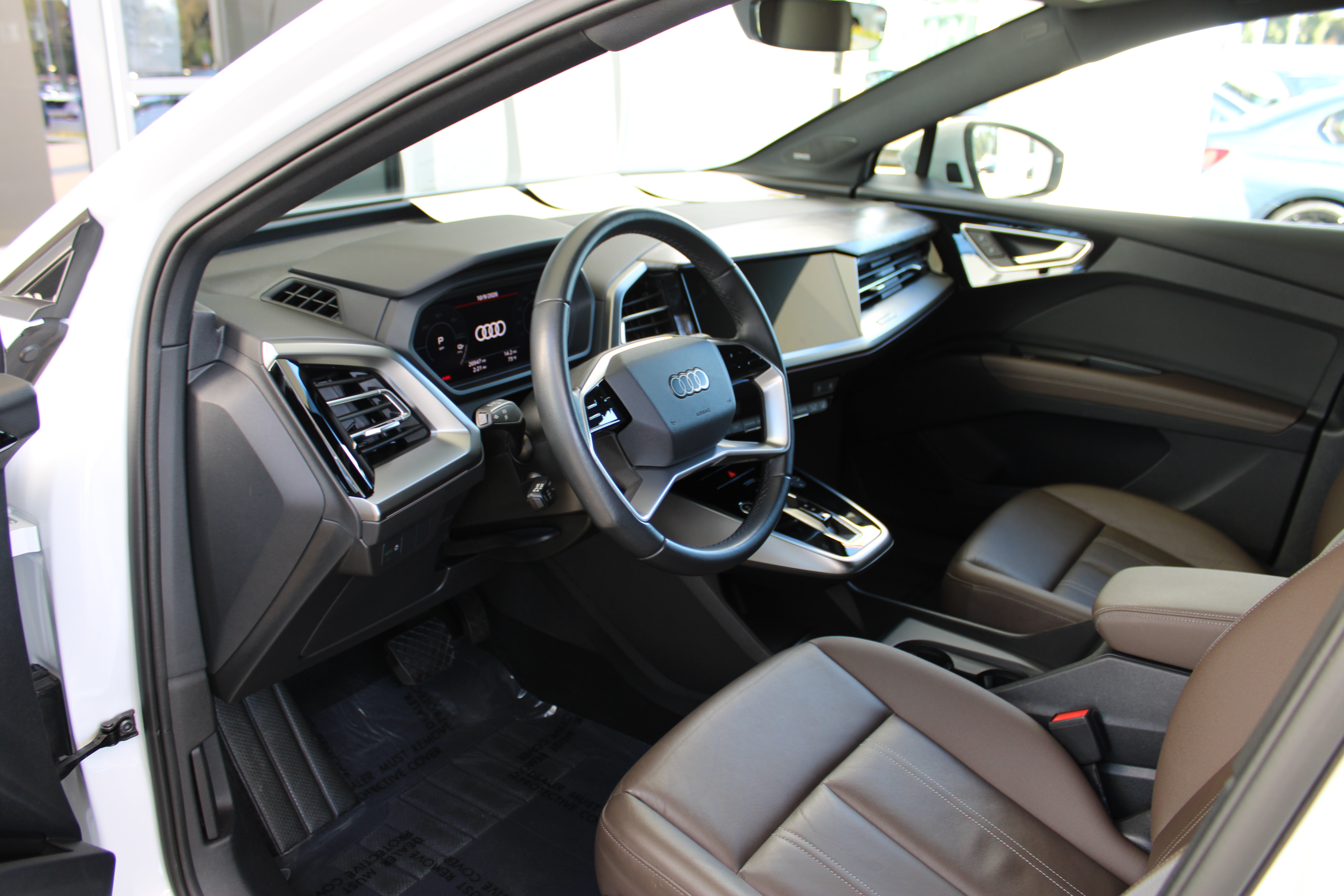 Used 2023 Audi Q4 e-tron Premium Plus RWD image 15