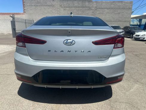 Used 2020 Hyundai Elantra Limited FWD image 5