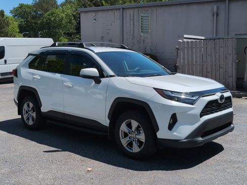 Used 2024 Toyota RAV4 XLE image 3
