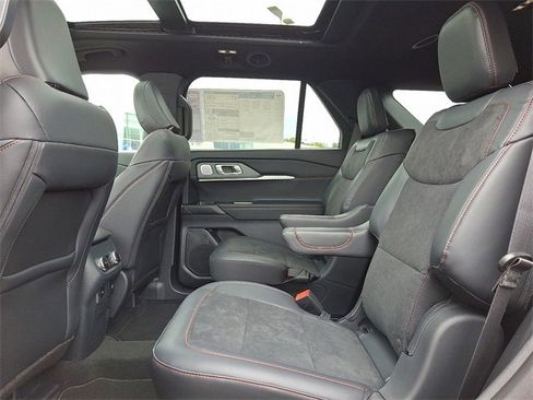 New 2025 Ford Explorer ST w/ Sun And Sound Package image 5