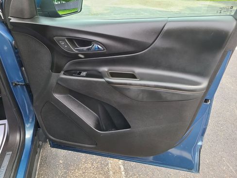 Used 2024 Chevrolet Equinox Premier AWD/4WD image 9