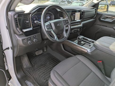 Used 2023 Chevrolet Silverado 1500 RST image 10