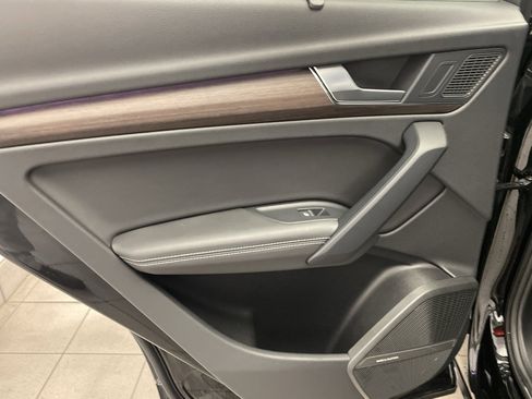 Used 2023 Audi Q5 2.0T Prestige w/ Prestige Package image 35