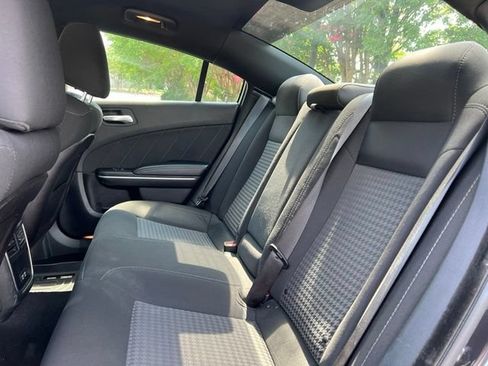 Used 2019 Dodge Charger GT RWD image 17