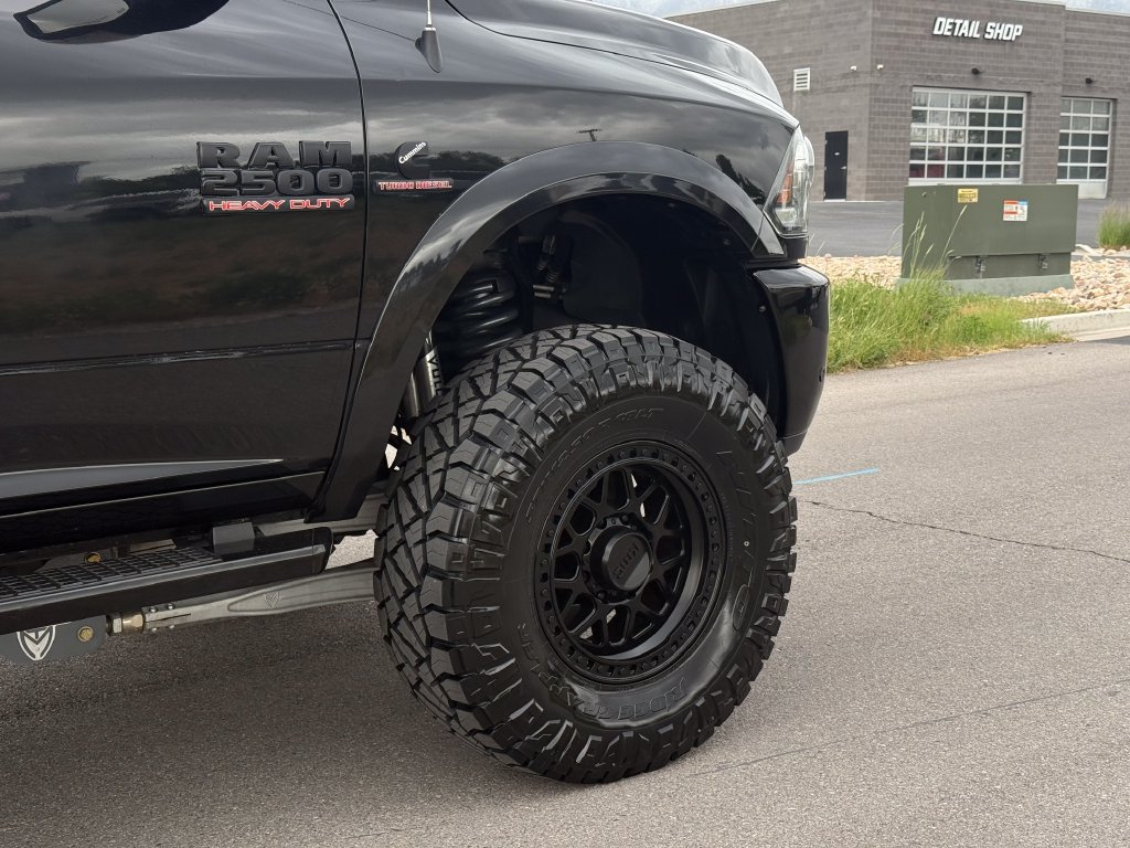 Used 2018 RAM 2500 Laramie w/ Sport Appearance Group AWD/4WD image 4