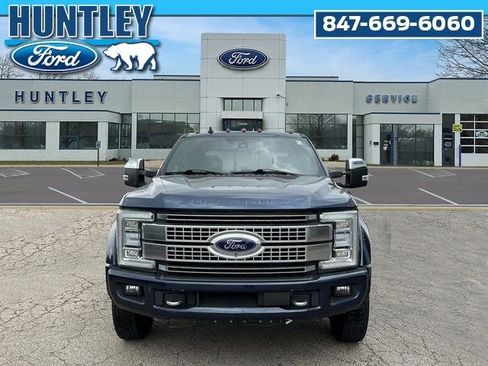Used 2019 Ford F450 Platinum w/ Platinum Ultimate Package image 3