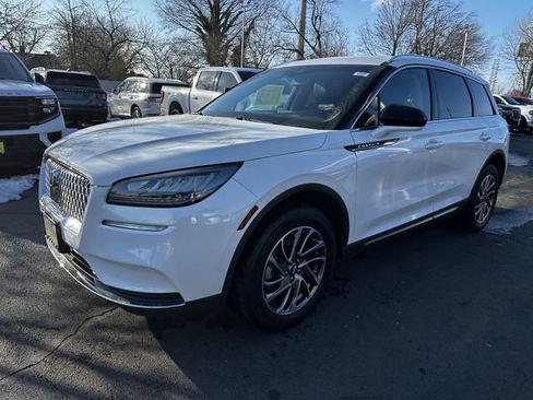 Certified 2022 Lincoln Corsair AWD w/ Equipment Group 101A image 9