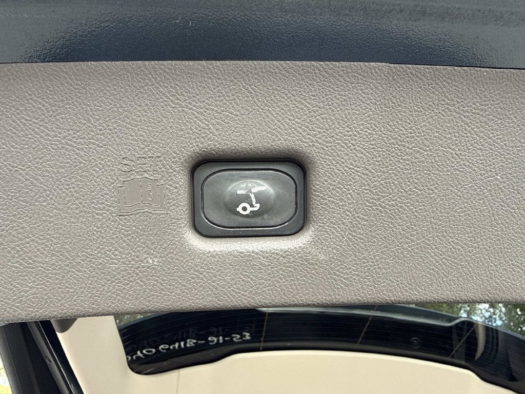 Certified 2021 Lincoln Nautilus Reserve AWD/4WD image 12