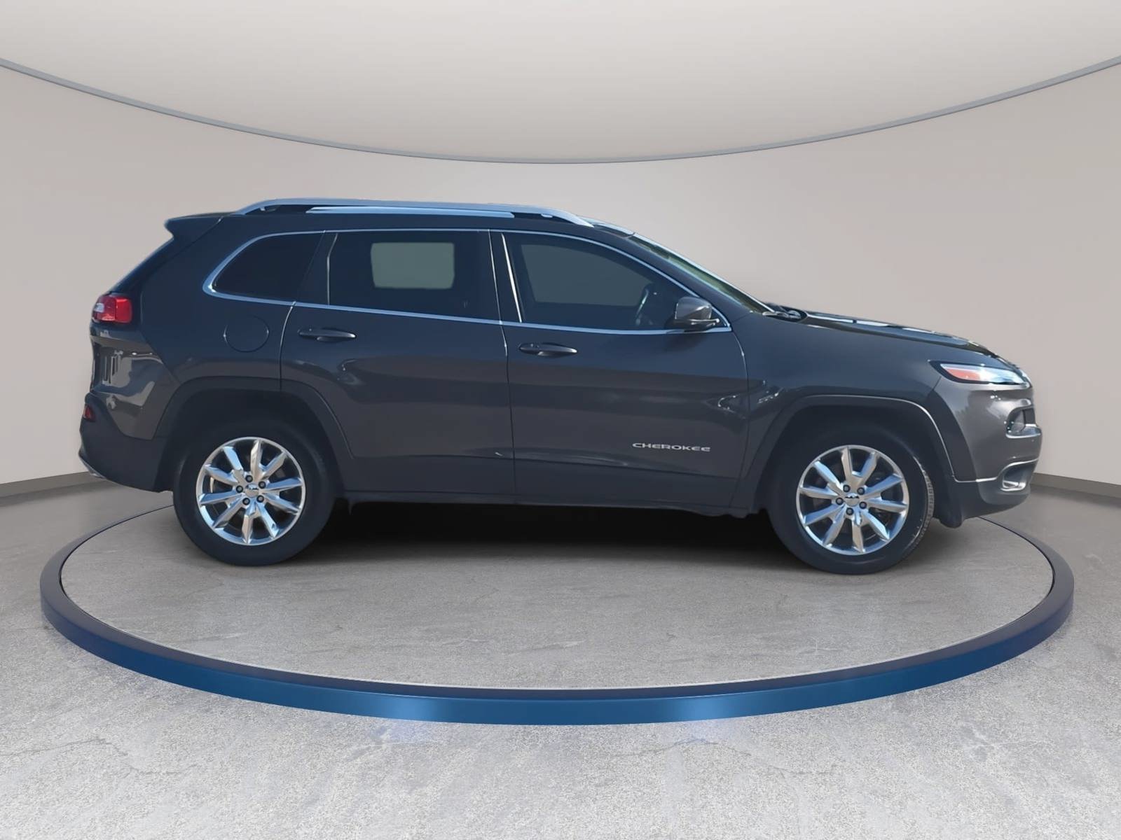 Used 2016 Jeep Cherokee Limited w/ Luxury Group AWD/4WD image 4