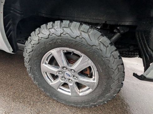 Used 2018 Ford F150 XLT w/ XTR Package image 10