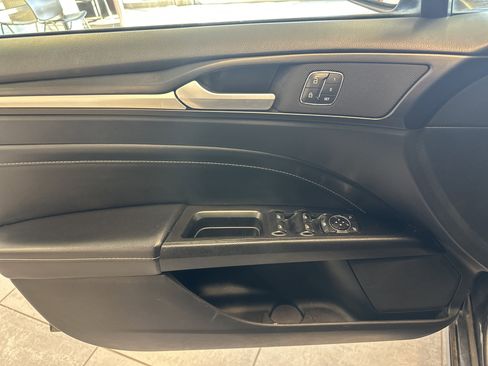 Used 2020 Ford Fusion Titanium image 19