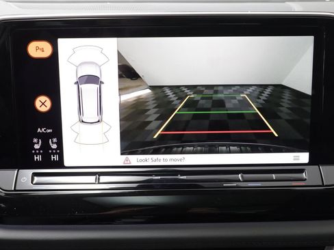 New 2026 Volkswagen Atlas Peak Edition image 10