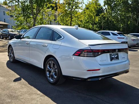 Used 2023 Honda Accord EX-L image 5