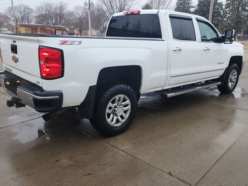 Used 2015 Chevrolet Silverado 2500 LTZ w/ LTZ Plus Package image 4