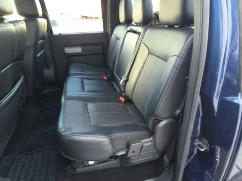 Used 2015 Ford F250 Lariat w/ Chrome Package image 15