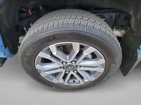 Used 2026 Toyota 4Runner Limited AWD/4WD image 12