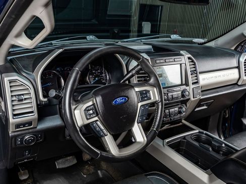Used 2017 Ford F350 Lariat w/ Lariat Value Package image 17