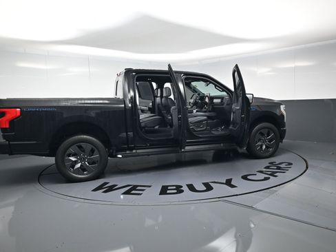 Used 2023 Ford F150 Lightning Lariat image 24