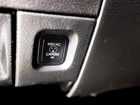 Used 2022 RAM 2500 Tradesman image 26