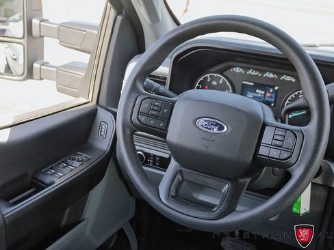 Used 2026 Ford F250 XL AWD/4WD image 2