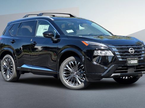 New 2026 Nissan Rogue Platinum w/ Platinum Premium Package image 2