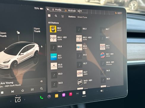 Used 2023 Tesla Model 3 Standard Range image 17