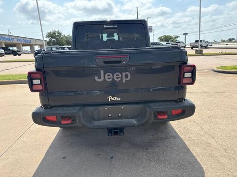 Used 2024 Jeep Gladiator Rubicon AWD/4WD image 6
