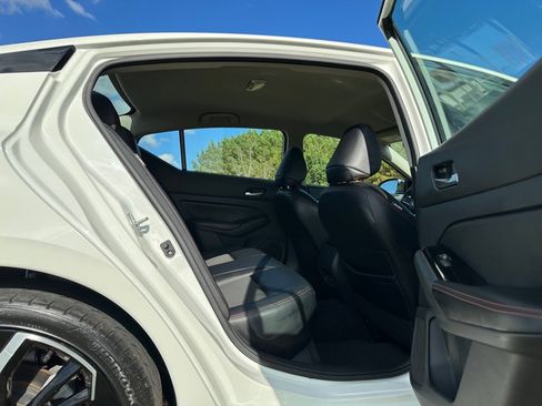 Used 2024 Nissan Altima 2.5 SR image 17