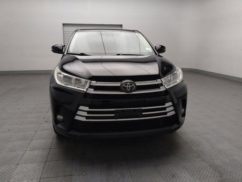 Used 2019 Toyota Highlander Plus FWD image 14