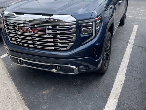 Certified 2022 GMC Sierra 1500 Denali image 2