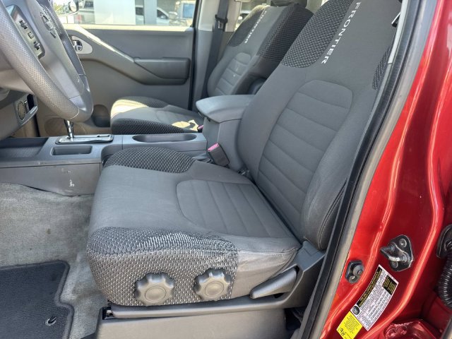 Used 2012 Nissan Frontier SV w/ Sport Appearance Pkg RWD image 17