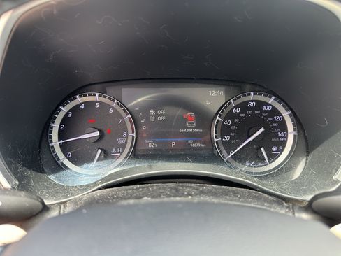 Used 2020 Toyota Highlander XLE FWD image 27